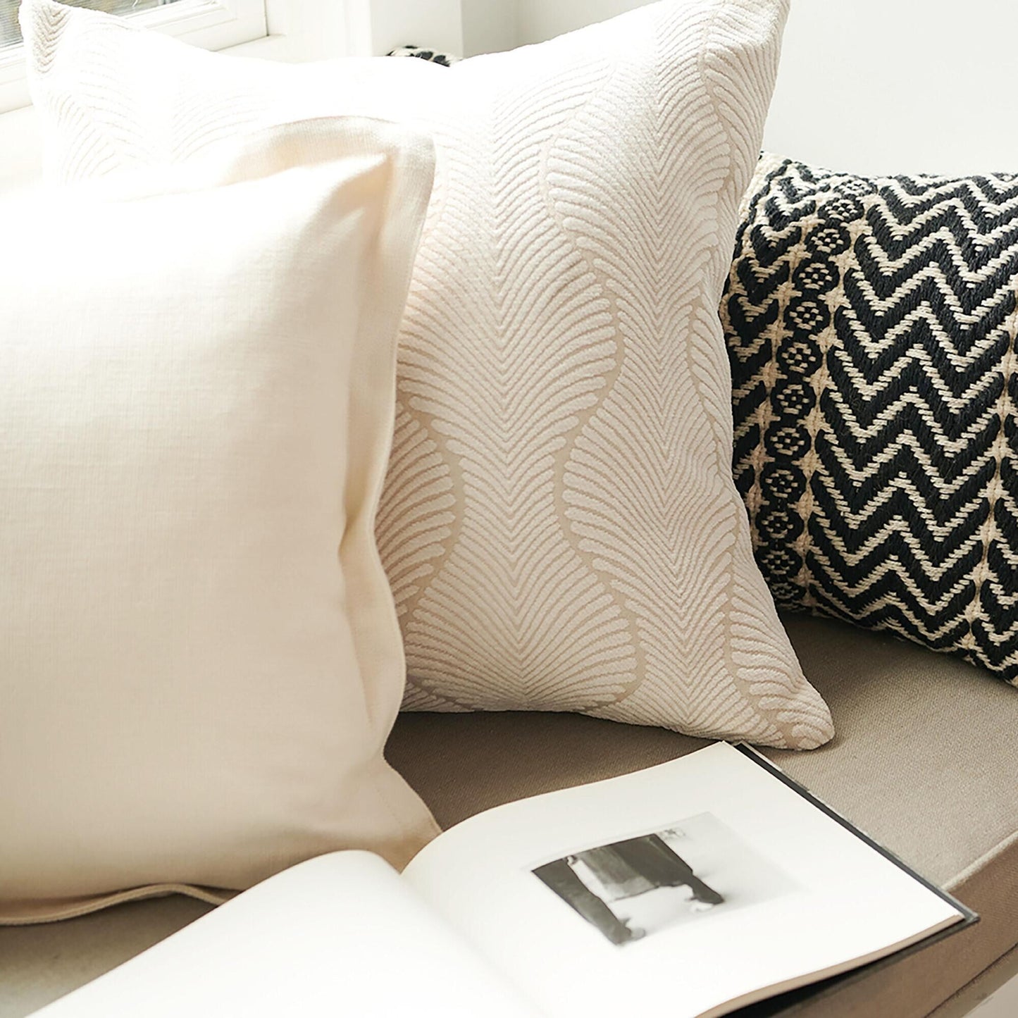 Ogee Chenille Jacquard Throw Pillow